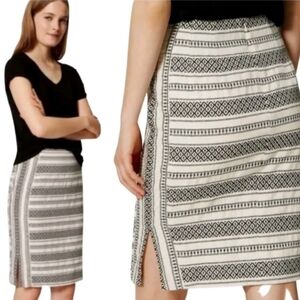 LOFT Black and White Patterned Pencil Skirt